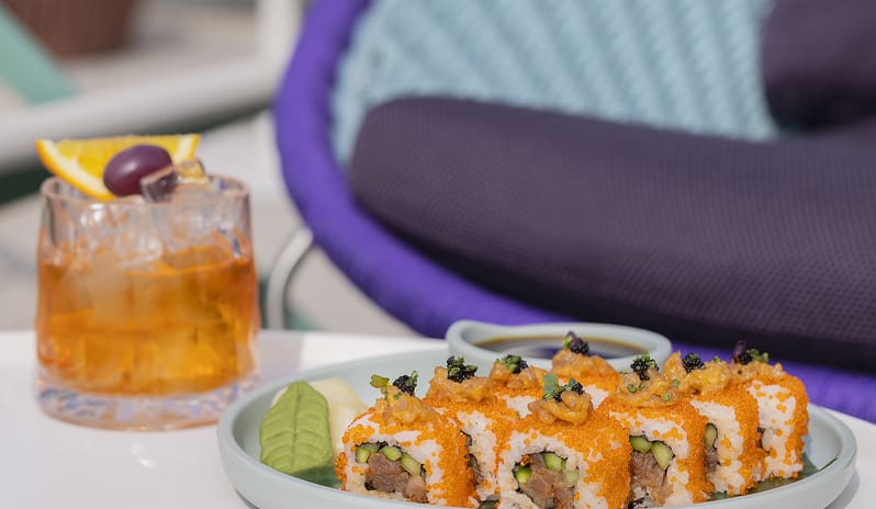 MYAMI Pool Bar and Lounge Sushi